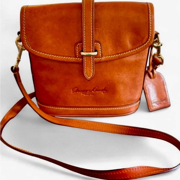 Dooney & Bourke Handbags - Dooney & Bourke Rich Brown Leather Crossbody Bag